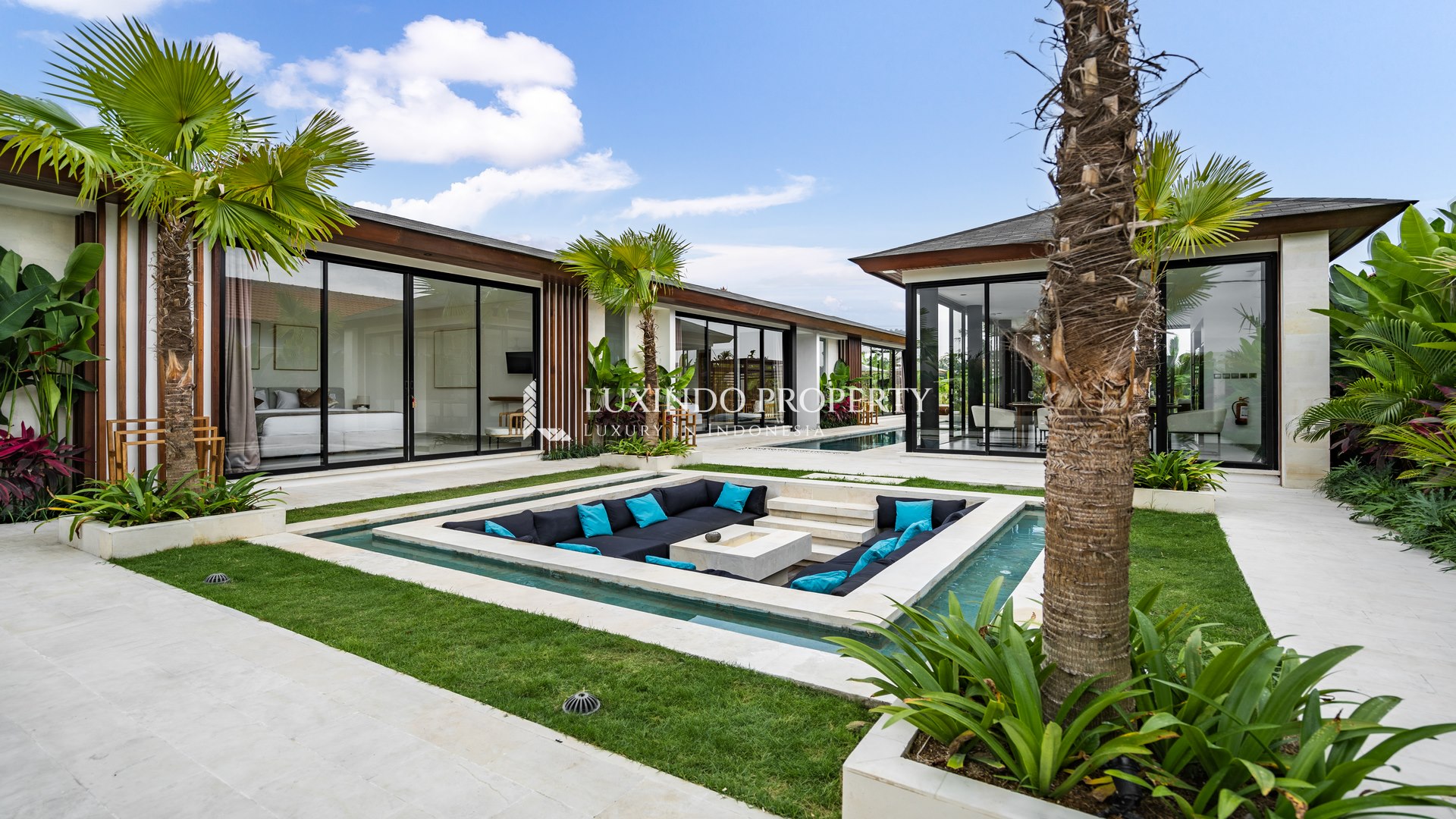 UBUD - ELEGANT 3 BEDROOM IN SINGAKERTA (LHV1039)